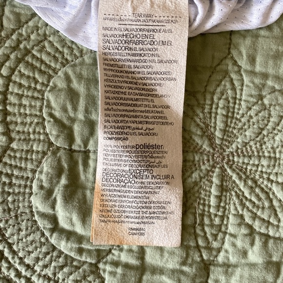 UNDER ARMOUR White/Black Boy Sport Shorts (No Size, See Pics.) ~6463-001 - Picture 4 of 8